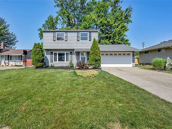 4th image of 404 Waterbury Dr