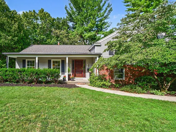 201 S Monroe St NE, Rockford, MI 49341