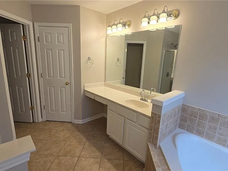 6099 Prestwood Dr — Photo 22