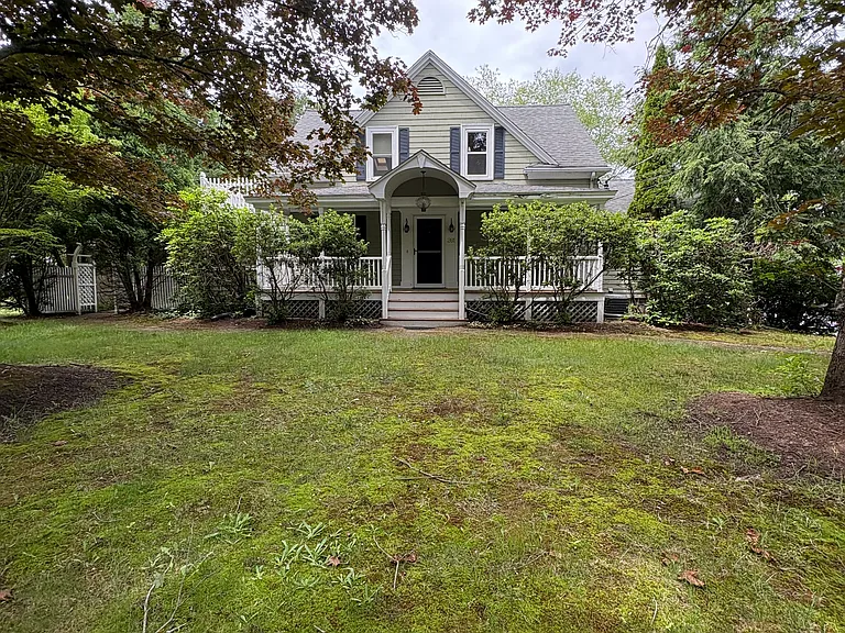 261 School St #2 — Photo 7