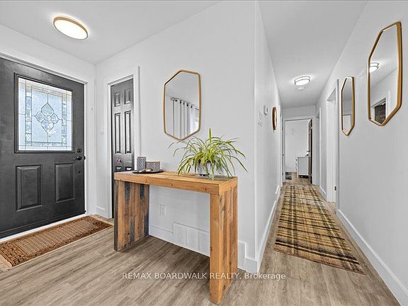 5th image of 2462 Dunning Rd