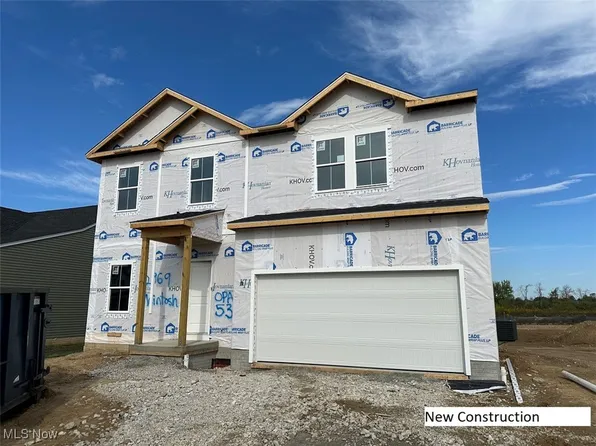 2969 McIntosh Dr NE, Louisville, OH 44641