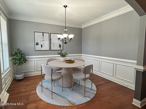 4th image of 613 Zizi Court