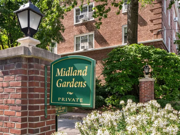 9 Midland Gardens #1D, Bronxville, NY 10708