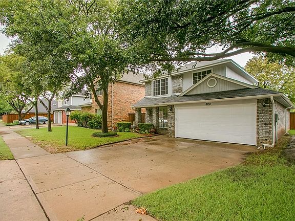 3rd image of 820 Woodlake Dr