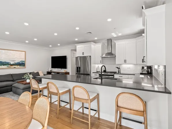 225-227 Havre St #1, Boston, MA 02128