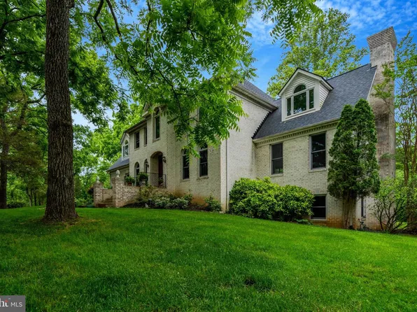 7929 Wellington Dr, Warrenton, VA 20186