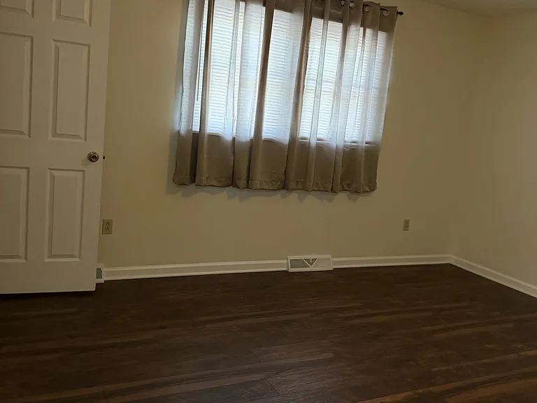 1384 Windy Ridge Rd #8 — Photo 6