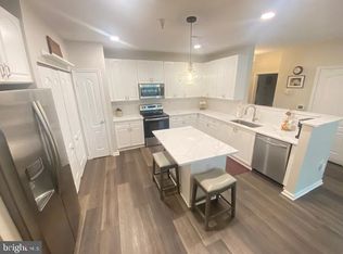 400 Symphony Cir #208I, Cockeysville, MD 21030