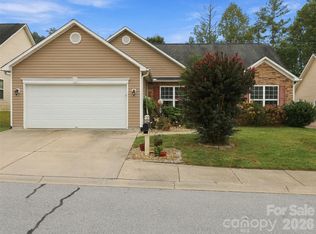 78 Brookstone Ct, Hendersonville, NC 28792