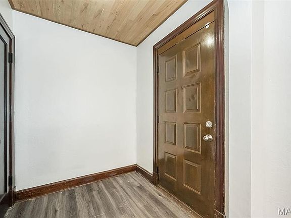 4th image of 10071 Diamond Dr