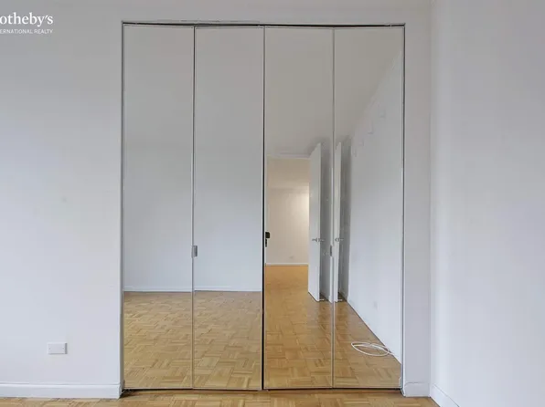 161 West 61st Street image 6 of 23