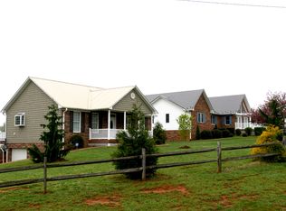 403 Montgomery Dr, Oneonta, AL 35121