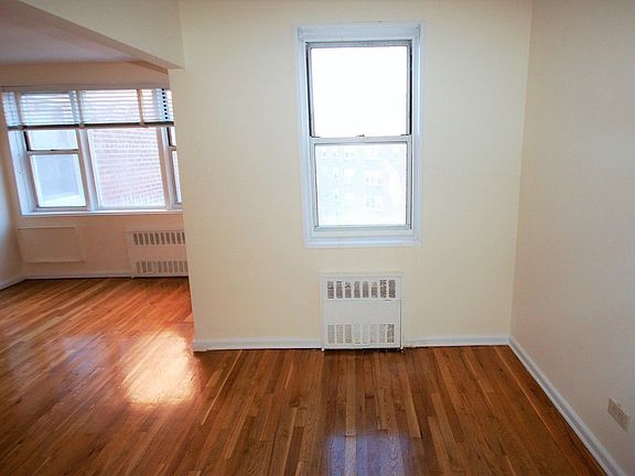 3rd image of 699 W 239th St APT 6U