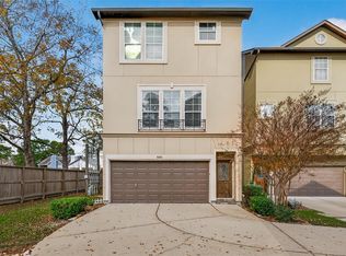 880 Fisher St, Houston, TX 77018