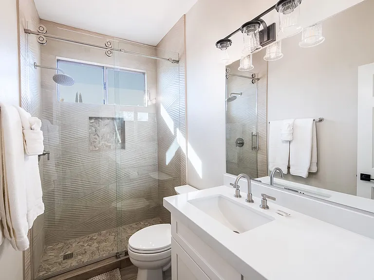 155 Quartz Dr — Photo 24