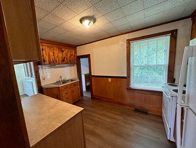 2 bed, 2.5 bath, 894 sqft, $900 — Photo 3