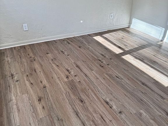 2nd image of 221 Remus Ln