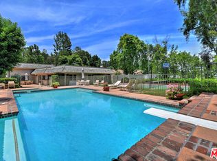19680 Greenbriar Dr, Tarzana, CA 91356