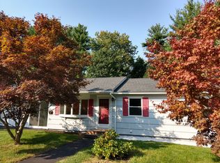 9 Thornton St, Exeter, NH 03833