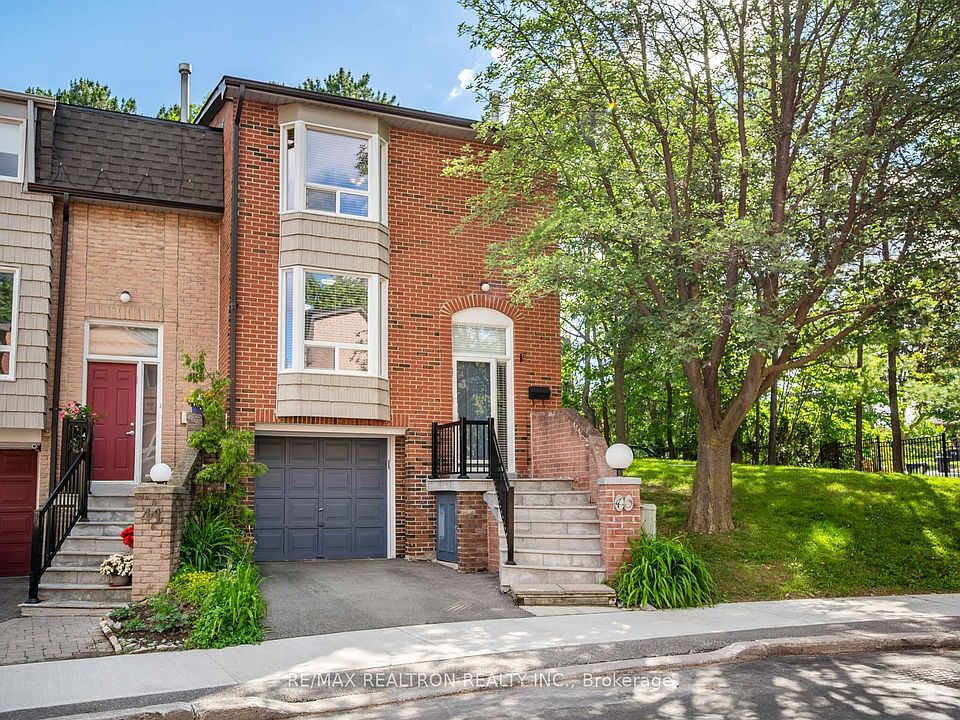 1st image of 43 Wild Gingerway Rd