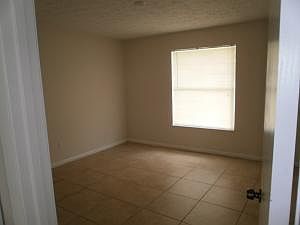5th image of 541 SE Anchor Ln