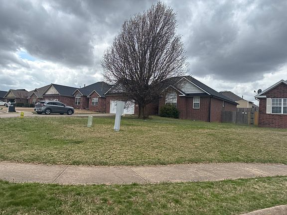 2nd image of 3420 Bluff Creek Loop