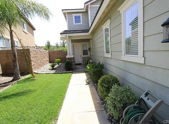 5th image of 33917 Lake Breeze Dr