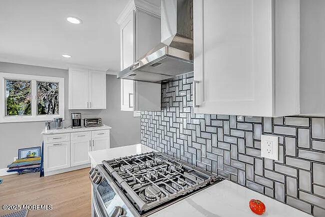 300 10th Ave — Photo 13