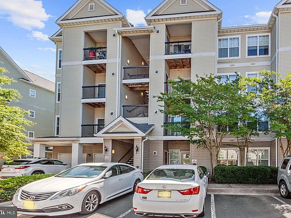 2nd image of 5121 Travis Edward Way APT H