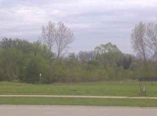 29429 Eagle Ridge Dr, Burlington, WI 53105