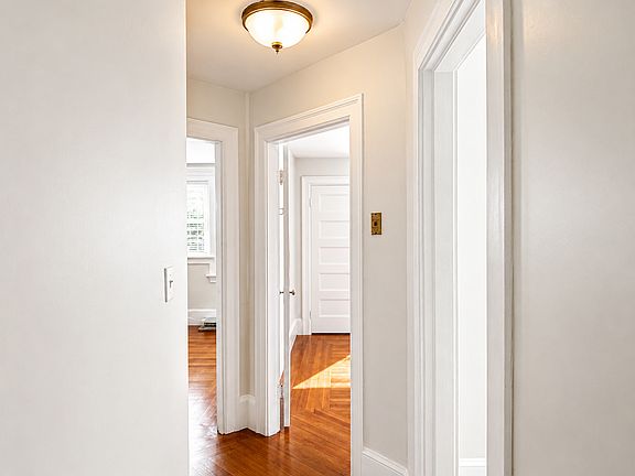 3rd image of 21 Maynard St #2F