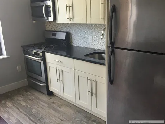 Rented by Sovereign Associates | media 2