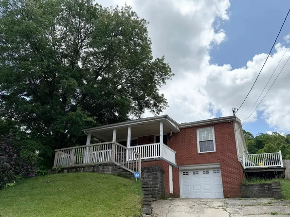 22 Clark St, Rivesville, WV 26588