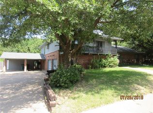1625 Crescent Dr, Sherman, TX 75092