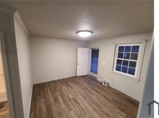 205 E 1st St #B, Lexington, NC 27292