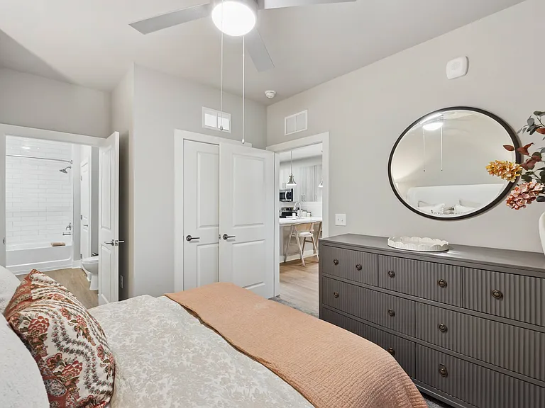 The Beacon at 331 Apartments — Photo 23