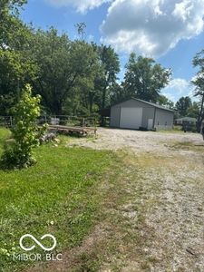 1100 E Us Highway 50, North Vernon, IN, 47265
