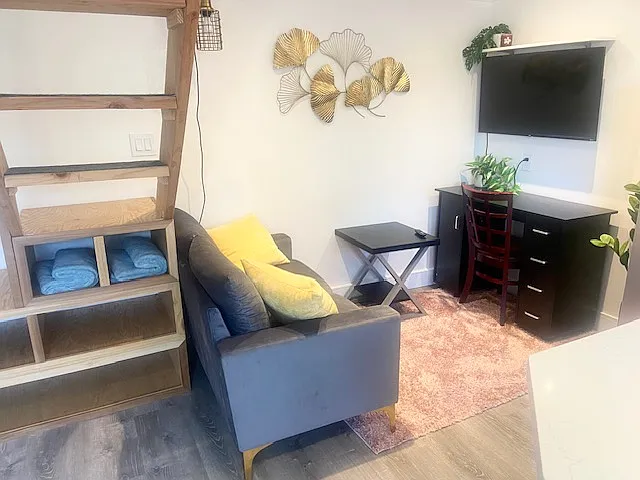 Acacia Ave — Photo 30