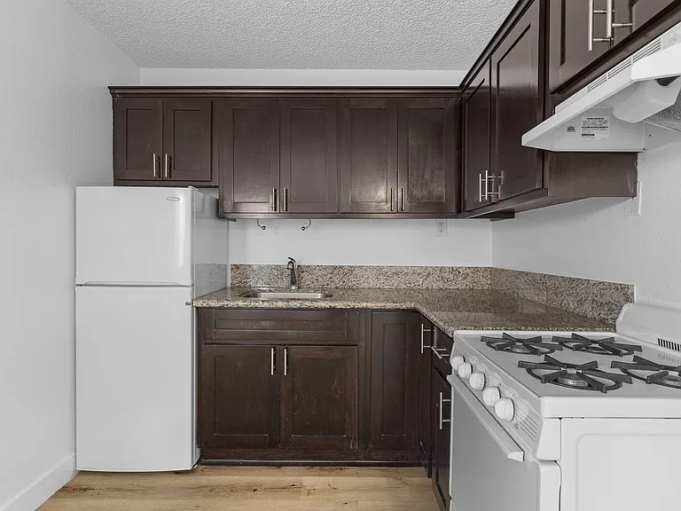 730 Magnolia Avenue — Photo 48