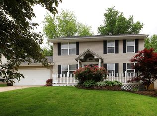 1130 Claycrest Cir, Saint Charles, MO