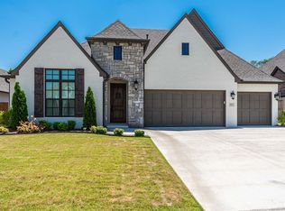 2221 W Decatur St, Broken Arrow, OK 74011