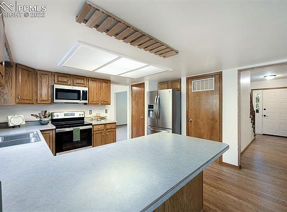 4th image of 1040 Haverhill Pl