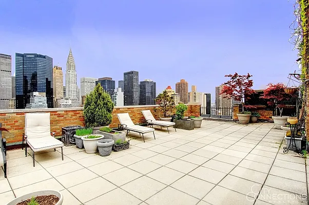Sold by City Connections Realty | media 8
