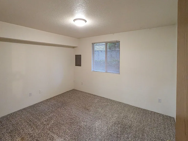 North Salem Apartment Complex With Washer/Dryer! ~ Camelot — Photo 8