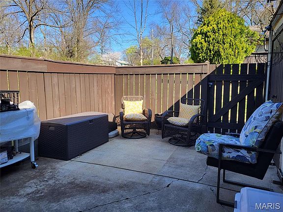 3rd image of 11157 Whispering Oaks Dr