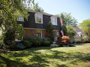 430 Hawthorne Pl, Youngstown, NY 14174