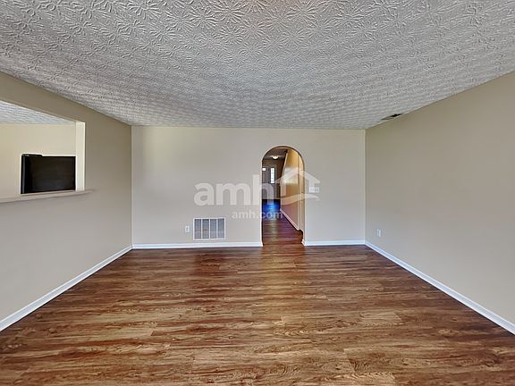 5th image of 5525 Village Grove Ln