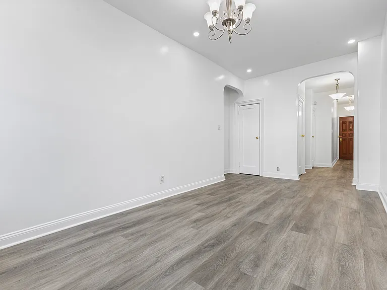 84 E 55th St #1R — Photo 12