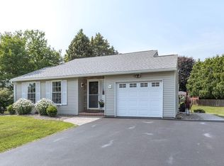 7218 Autumn Run Trl, East Syracuse, NY 13057